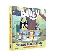 BLUEY LIBRO DE CARTON CON SOLAPAS JUEGOS AL AIRE LIBRE