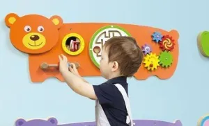 PANEL PARED OSO MANIPULATIVO SENSORIAL